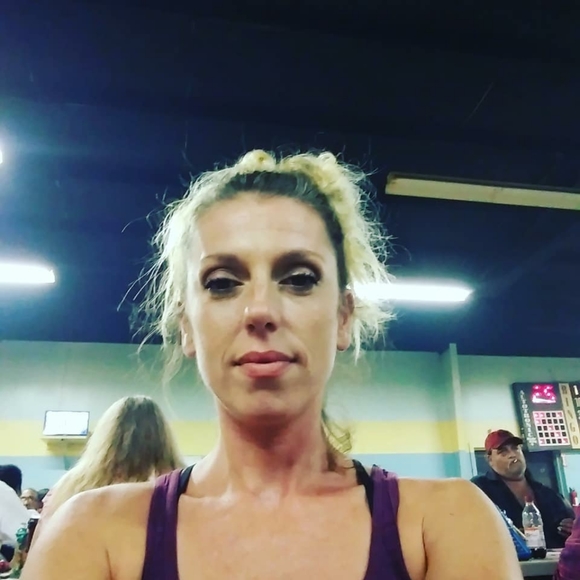 Meet your Posher, Krista - Picture 6 of 6